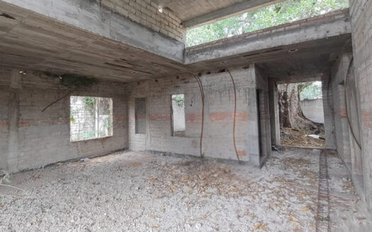 Casa en Jardines del Valle